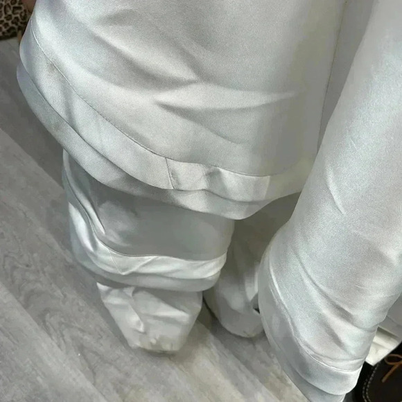 Wedding Gown Size 6 New with tags - Picture 8 of 11